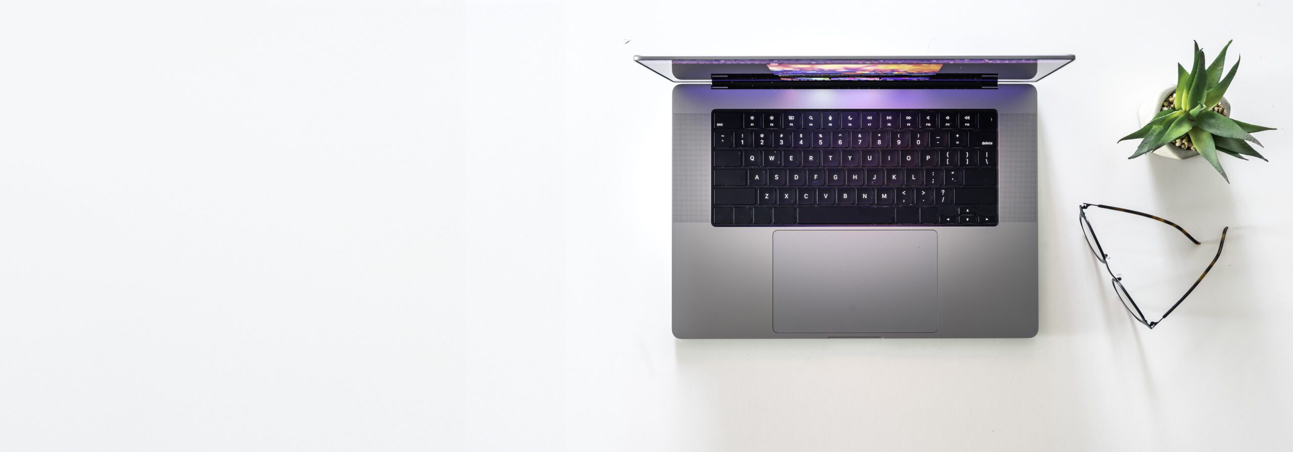 MacBook On Rent in Mohali