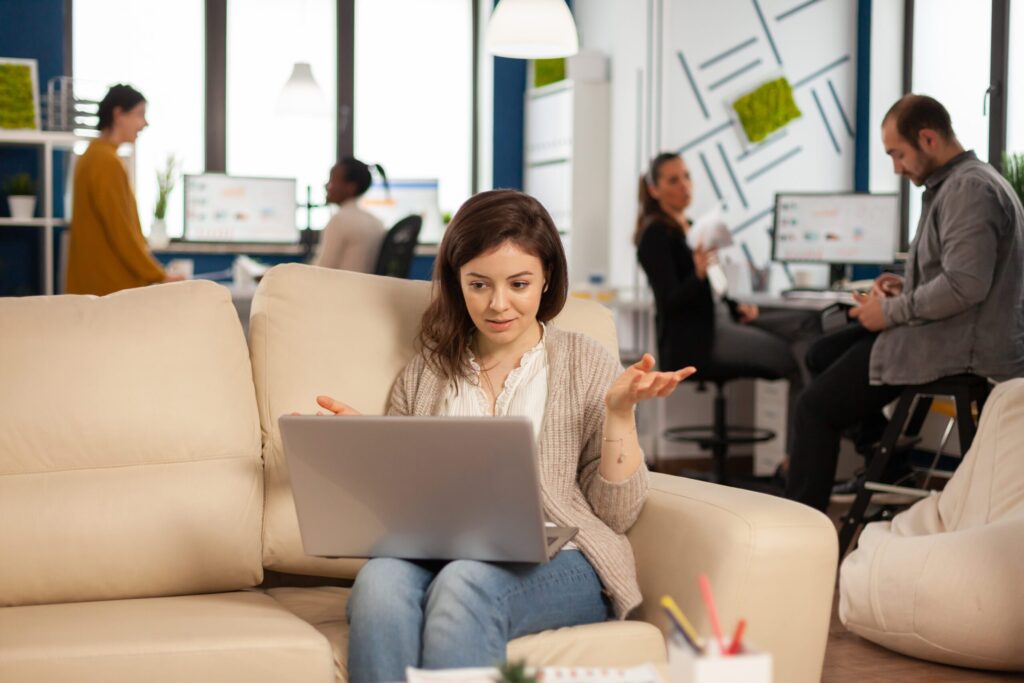Top 5 Mistakes to Avoid When Renting Office Laptops in mohali